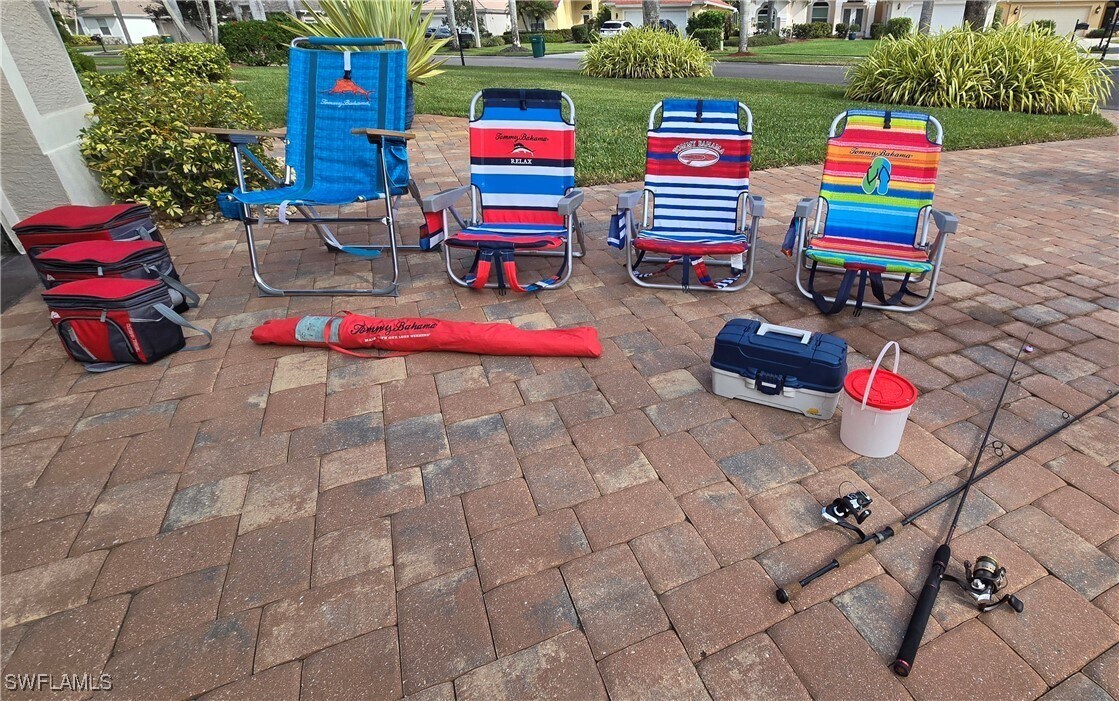 1466 Vintage Ln in Naples, FL - Building Photo