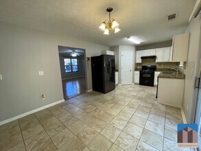 2345 Delfern Dr in Lawrenceville, GA - Building Photo - Building Photo