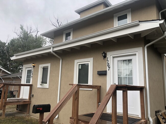1167 East 8th Street, Unit Upper in Casper, WY - Foto de edificio - Building Photo