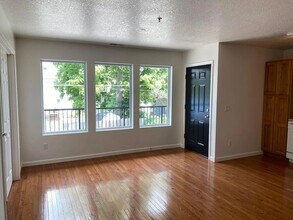 411 E Scott St in Kirksville, MO - Building Photo - Building Photo