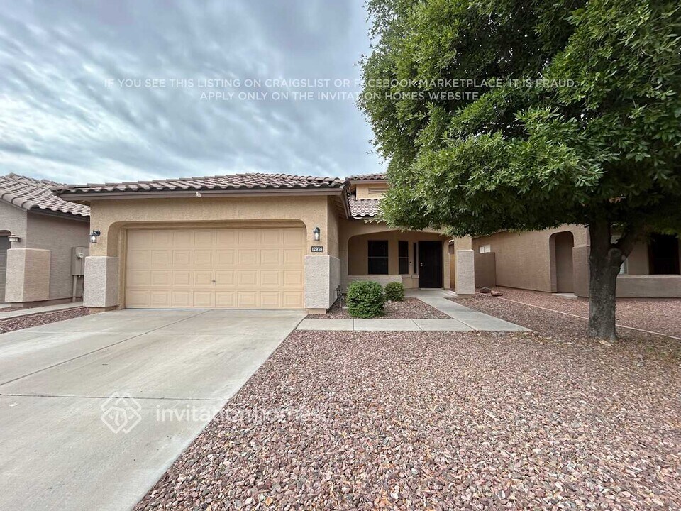 12938 W Clarendon Ave in Avondale, AZ - Building Photo