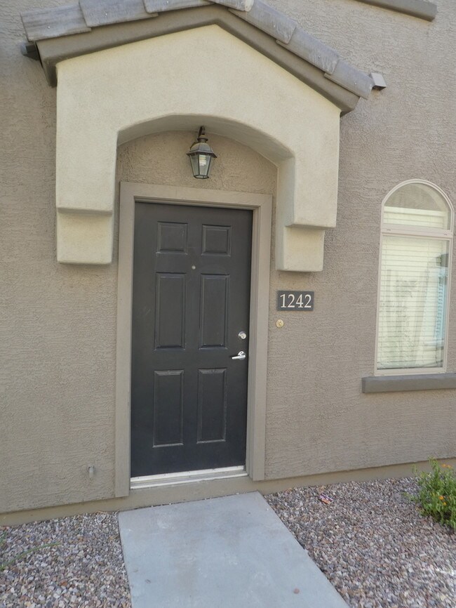 280 S Evergreen Rd-Unit -UNIT 1242 in Tempe, AZ - Building Photo - Building Photo