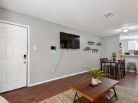 3641 N MacGregor Way photo'