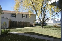 1192 E CANDLENUT Ln in Palatine, IL - Foto de edificio - Building Photo