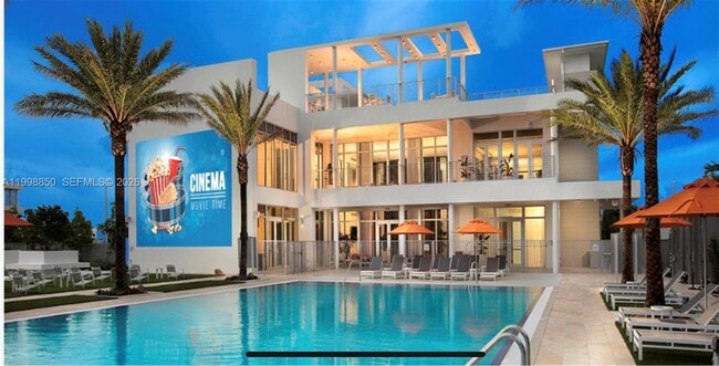 6468 NW 103rd Pl in Doral, FL - Building Photo - Building Photo