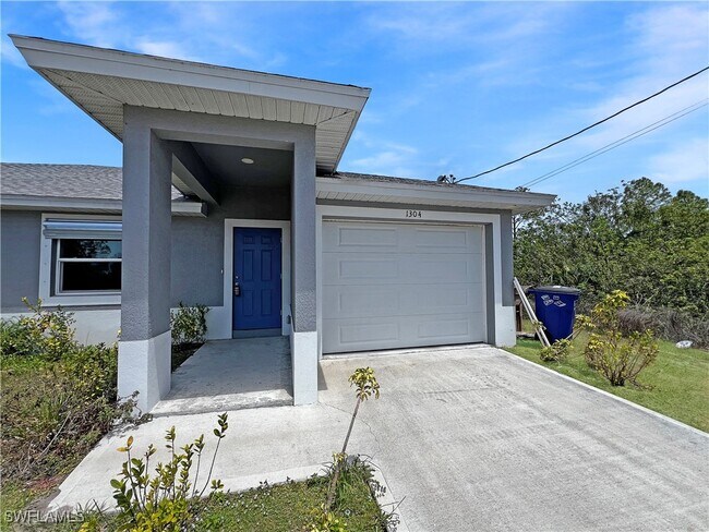 1304 W 12th St in Lehigh Acres, FL - Building Photo - Building Photo