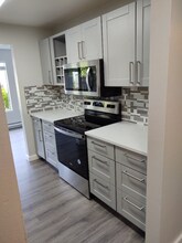 1600 149th Pl SE in Bellevue, WA - Building Photo - Building Photo