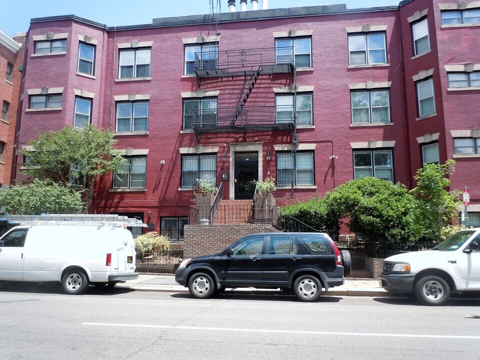 1625 15th St NW in Washington, DC - Foto de edificio