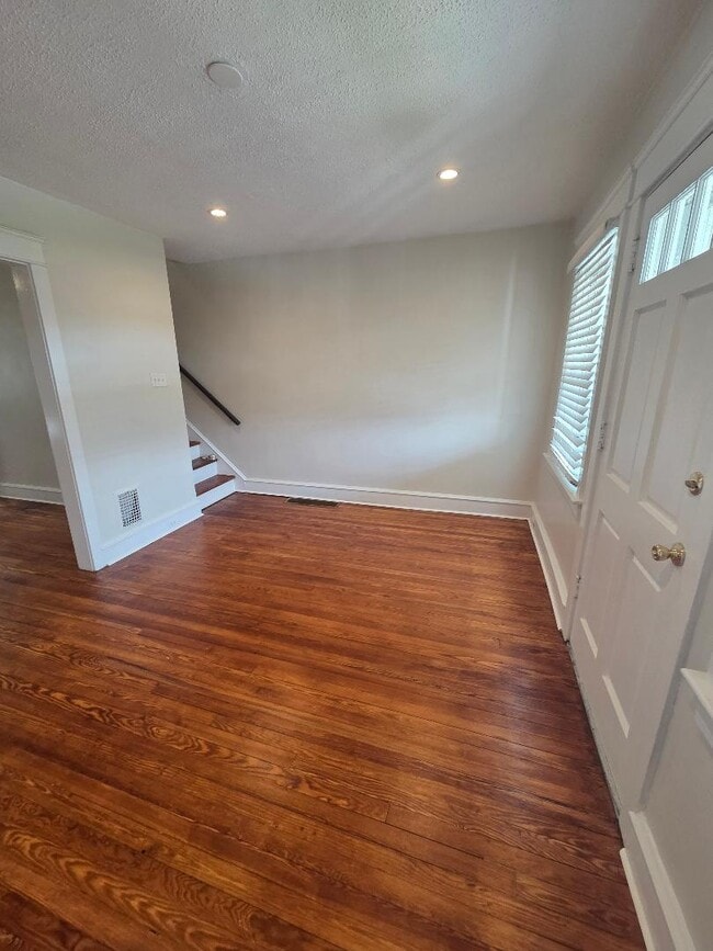 1447 Lawrence Rd in Havertown, PA - Building Photo - Building Photo