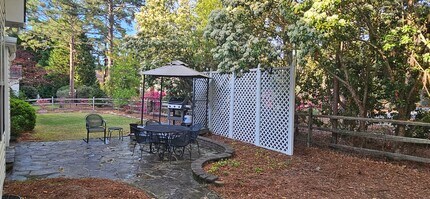 11 Carter Ln in Pinehurst, NC - Building Photo - Building Photo