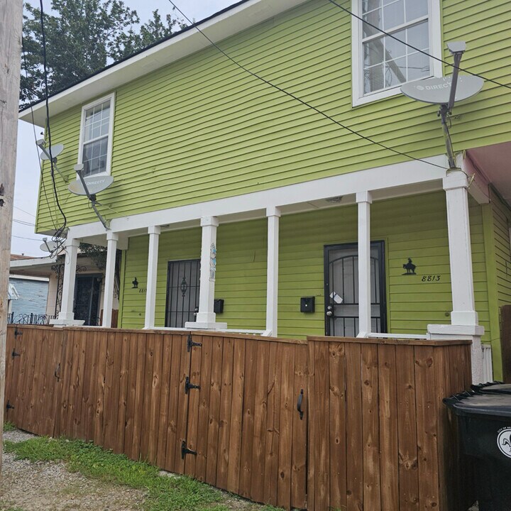 8813 Fig St in New Orleans, LA - Building Photo