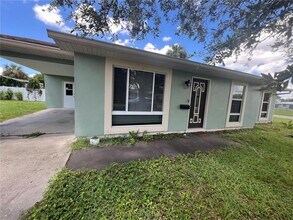 1635 Inverness St in Port Charlotte, FL - Building Photo - Building Photo