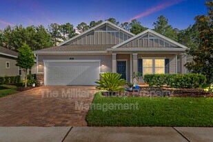 383 St Vincent Dr in St. Augustine, FL - Building Photo