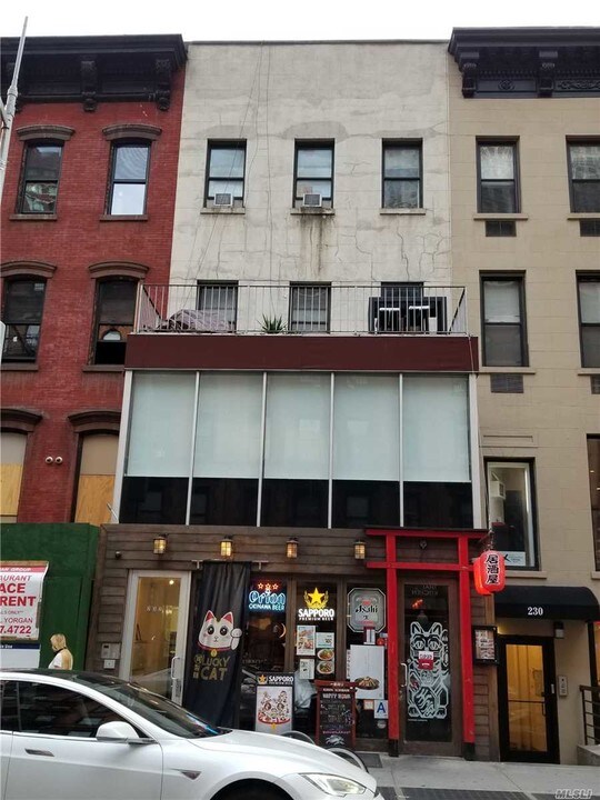 100 E 53rd St-Unit -3FL in New York, NY - Building Photo