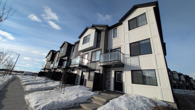 property at 2610-159 159 St SW