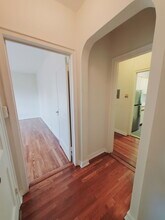 104 Woodside Green in Stamford, CT - Building Photo - Building Photo