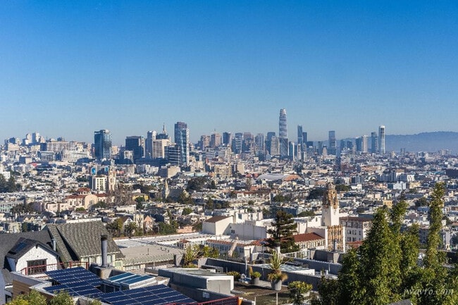 621 Sanchez St in San Francisco, CA - Building Photo - Building Photo