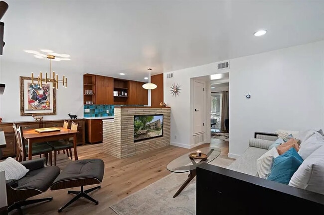 property at 500 E Riverside Dr