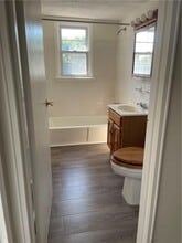 300 Meadowside Rd, Unit 203 in Milford, CT - Building Photo - Building Photo