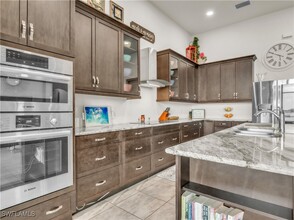 1701 SE 10th Ave in Cape Coral, FL - Building Photo - Building Photo