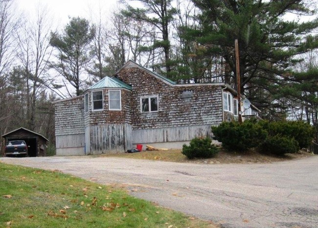 4-8 Appletree Ln in New Hampton, NH - Building Photo - Building Photo