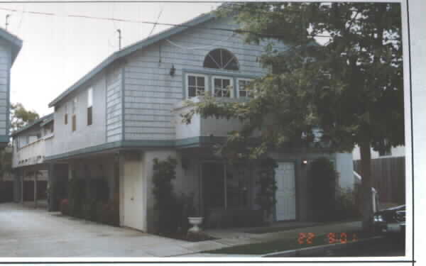 716 Belmont Ave in Long Beach, CA - Foto de edificio - Building Photo