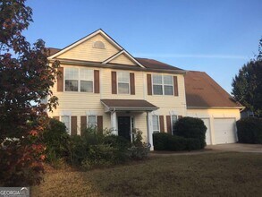 532 Easton Dr in Locust Grove, GA - Building Photo - Building Photo
