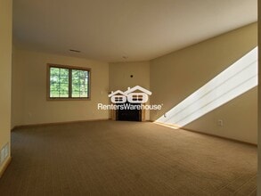 1764 Bennett St in River Falls, WI - Building Photo - Building Photo