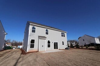 7104 Wheyfield Dr in Charlotte, NC - Building Photo - Building Photo