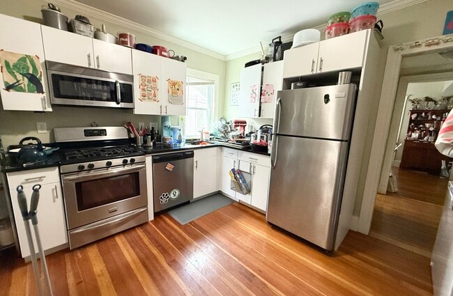 81 Florence St, Unit #1