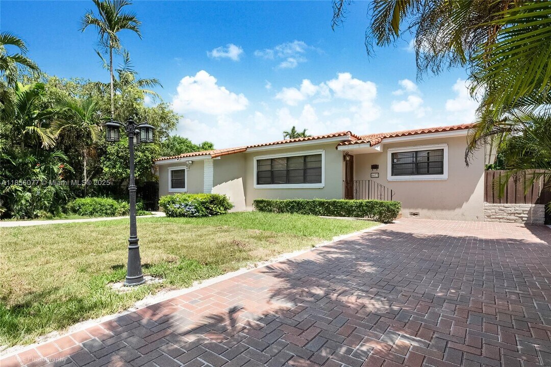 4477 SW 15th Terrace in Miami, FL - Building Photo