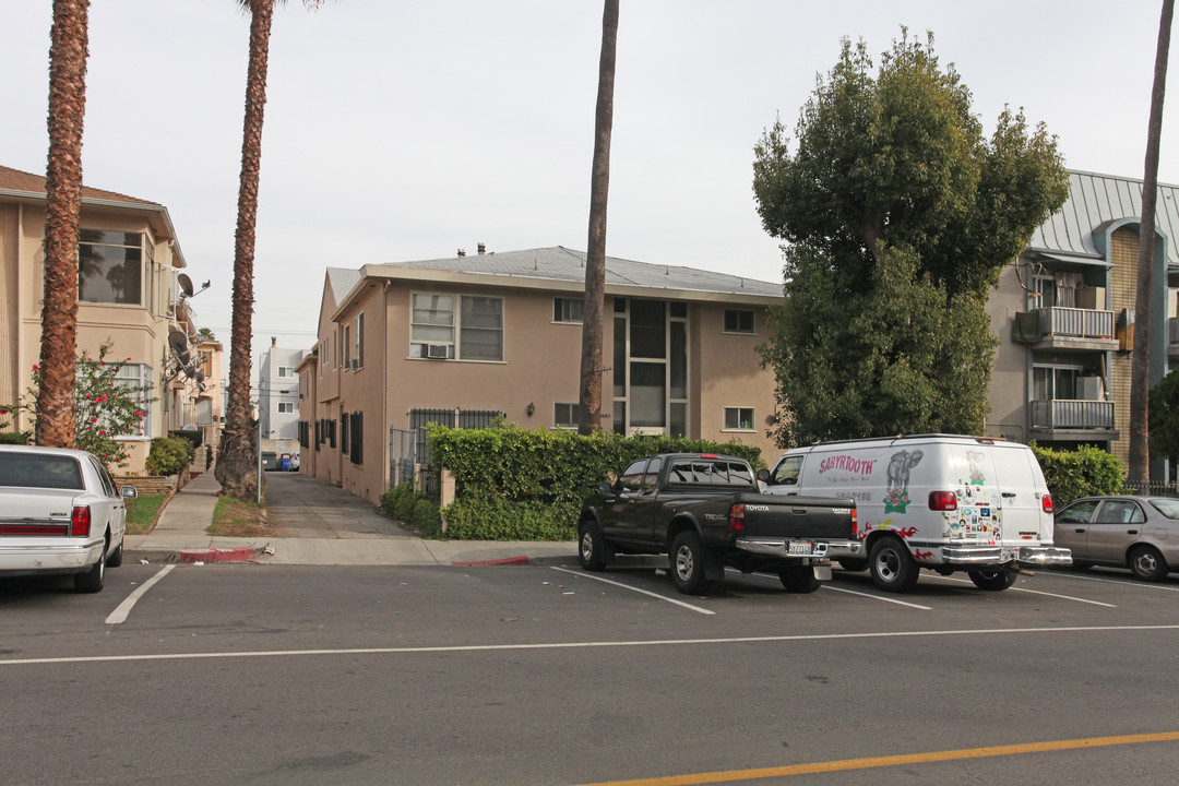 1844 N Kingsley Dr in Los Angeles, CA - Foto de edificio