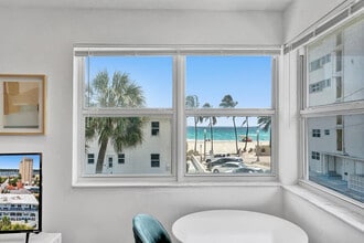 851 N Surf Rd in Hollywood, FL - Building Photo - Building Photo