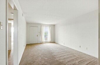 9641 Hollock St, Unit 9641 Hollock St in Houston, TX - Building Photo - Building Photo