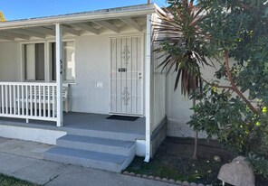 534 N Niagara St in Burbank, CA - Building Photo