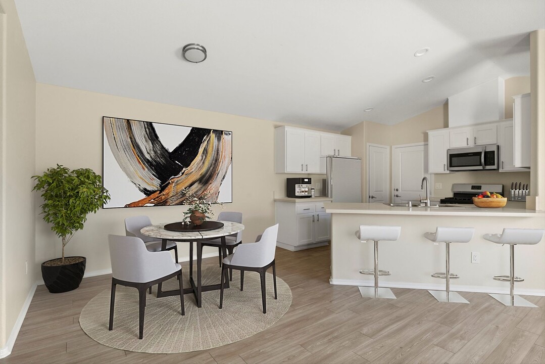 SINGLE STORY HOMES INSIDE GATED COMMUNITY in San Jacinto, CA - Building Photo
