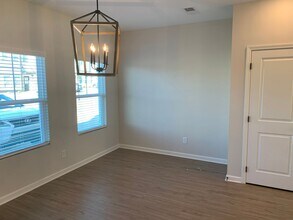 SUBLEASE AVAILABLE JANUARY 2026-JUNE 2026 WITH OPTION TO RENEW in Opelika, AL - Building Photo - Building Photo