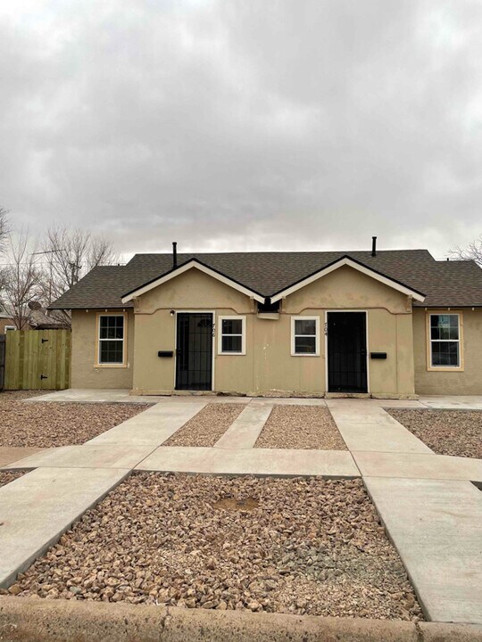 706 S Abilene Ave in Portales, NM - Building Photo