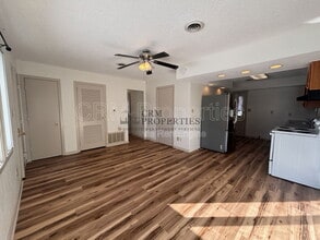 1008 E Fischer St in Kokomo, IN - Foto de edificio - Building Photo