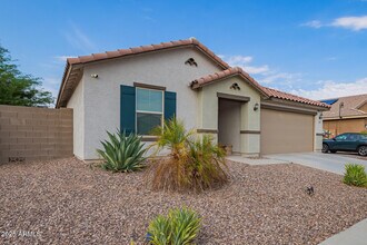 17192 W Pinnacle Vis Dr in Surprise, AZ - Building Photo - Building Photo