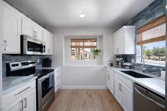 4393 E Hartford Ave in Phoenix, AZ - Building Photo - Building Photo