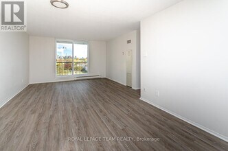 110 Forward Ave in Ottawa, ON - Building Photo - Building Photo