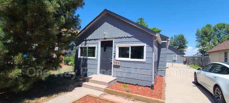 329 Todd Ave in La Salle, CO - Building Photo