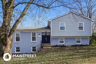 4325 Accomack Dr in Louisville, KY - Building Photo