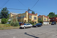 3087 SE Ankeny St in Portland, OR - Foto de edificio - Building Photo