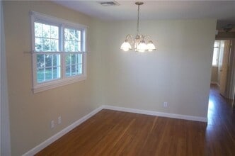 80 Forest Park Dr in North Kingstown, RI - Building Photo - Building Photo