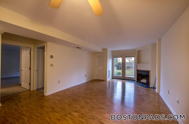 345 Franklin St in Cambridge, MA - Building Photo - Building Photo
