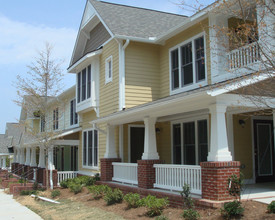 Havens at Willow Oaks in Greensboro, NC - Building Photo - Building Photo