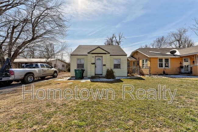 property at 1524 SW Binkley St
