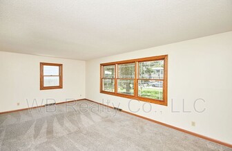 601 34th St in West Des Moines, IA - Building Photo - Building Photo